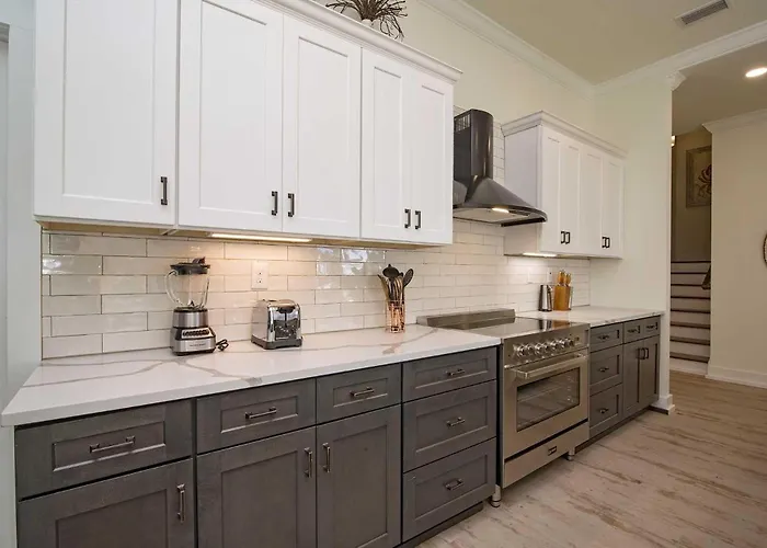 Breezyville Northeast Sun 7br Lockout *